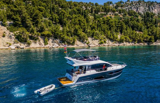 Sealine F430 Grace 2