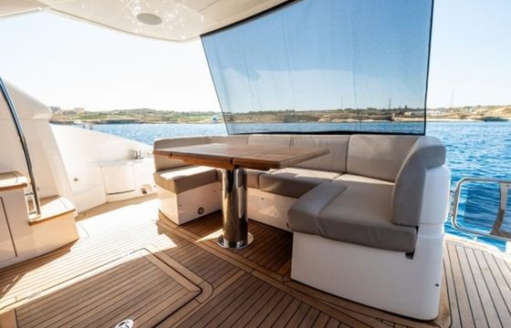 Sunseeker Manhattan 52 Cruiser Aurora