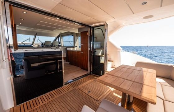 Sunseeker Manhattan 52 Cruiser Aurora