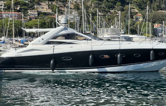 Sunseeker Portofino 53 Black Pearl
