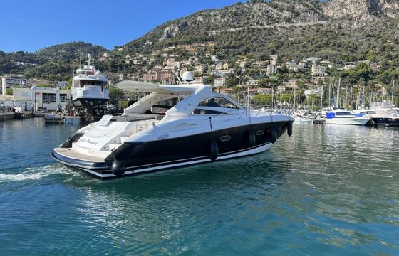Sunseeker Portofino 53 Black Pearl