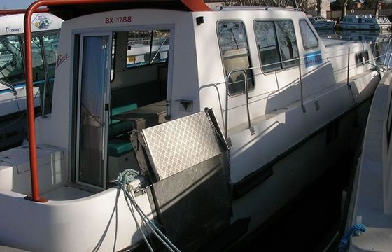 Triton 1060 Handy Les Canalous 93