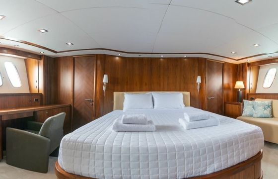 Sunseeker 82 Phoenix