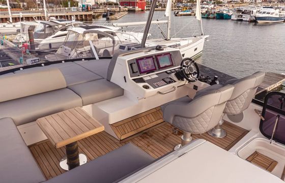 Sunseeker Manhattan 55 Perfection Still