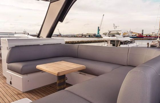 Sunseeker Manhattan 55 Perfection Still