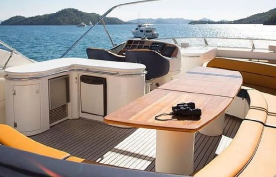 Sunseeker Manhattan 80 Vogue