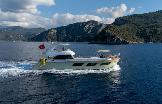 Trawler 65 Aura-Y