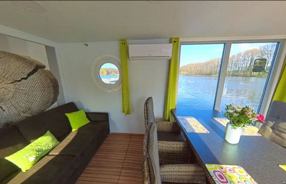 WOMA D13 Seelounge