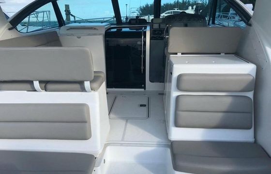 Tiara 38 La Santa