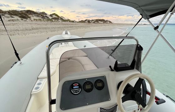 Zodiac Medline 650 Narai