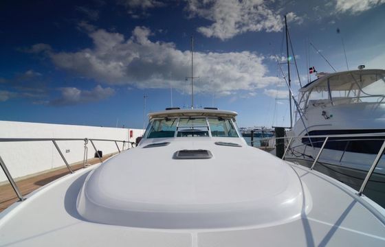 Tiara 42 Buque