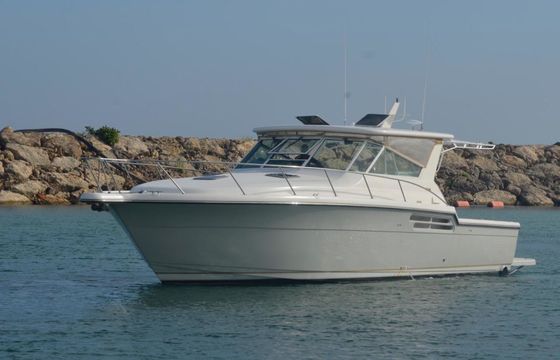 Tiara 42 Buque