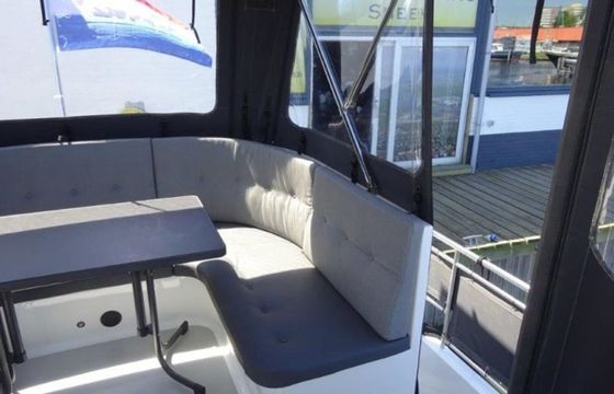 Valkkruiser Content 1260 Mirella Elite