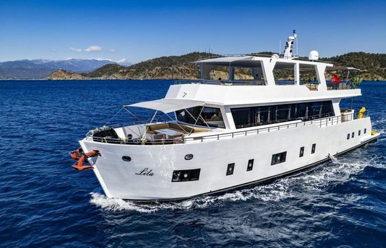Trawler 85 Lila