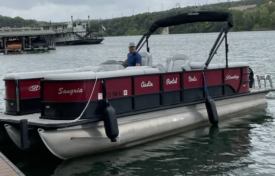 Luxury Pontoon Party Boat on Lake Austin w Captain Up to 15 ppl