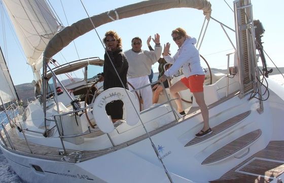 A trustworthy crew and 54ft to enjoy for truly stress-free vacation!