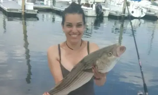 Enjoy Fishing or Cruising in Jamaica Bay, New York on Cuddy Cabin