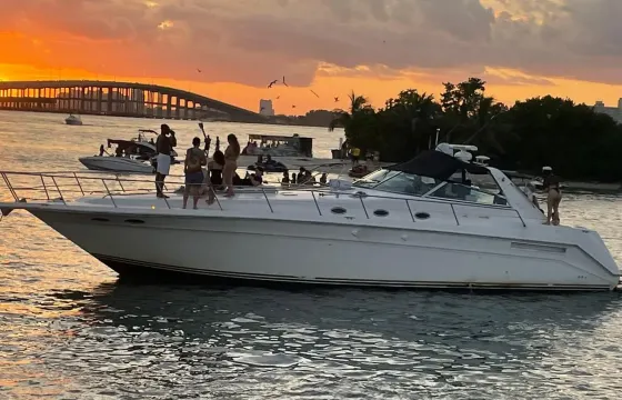 55' Mundomo *Save $100 OFF or FREE HOUR FROM MONDAY TO THURSDAY