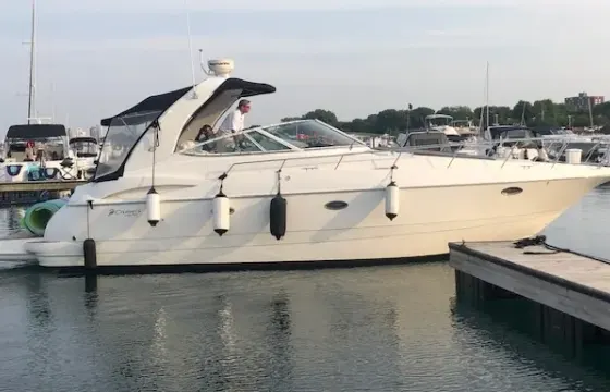 Luxurious, Spacious, Clean 40' Cruiser's Yacht (Super Owner) in Chicago, IL!!