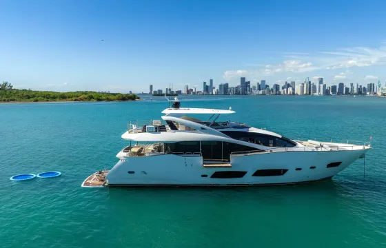 Luxe 96' Sunseeker: 4 Staterooms, Tender and Water Toys serving South Florida