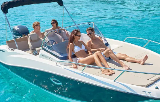 Quicksilver 675 Sundeck Powerboat in Altea
