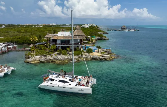 Cancun Private Catamaran Cruise– Open Bar & Snorkeling Experience