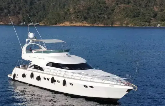 67' Fully Crewed Motor Yacht
