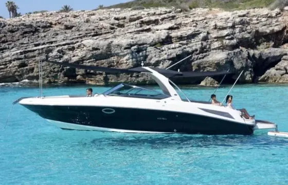 Sea Ray 300 SLX Cruiser with Seabob Included (low season)