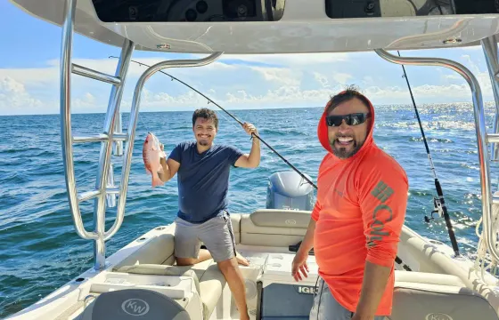 Looking for a safe and memorable boat experience! Ride the Waves in Style!