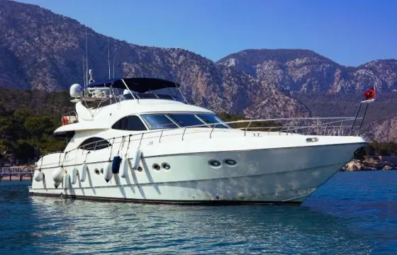 A luxury sea tour in the hidden beauties of the Mediterranean (FOREVER)