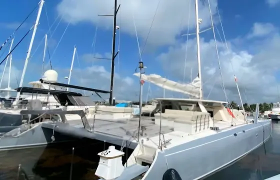 75ft VIP Power Catamaran - Open Bar | Snorkeling