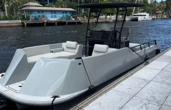 The future is here now: Fort Lauderdale’s First 2026 Electric Luxury Deck Boat