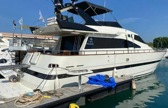 Luxurious Yacht 55ft available for Rent In Abu Dhabi