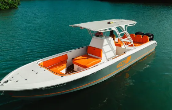 SPORTS BOAT 30 FT LUXURY RANGE IN CARTAGENA