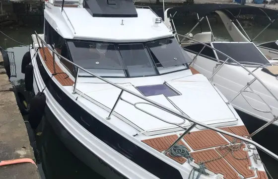 32ft Cacau Cobra Capri Motor Yacht rental in Buzios, Rio de Janeiro, Brazil