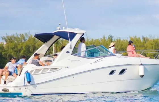 ENJOY MIAMI in WITH 34FT SUNDANCER!