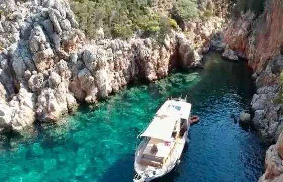 41ft Custom Yacht Sunken City Tour & Mediterranean Island Hopping