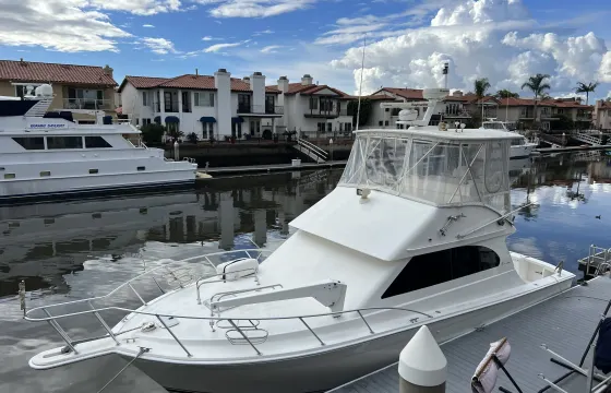 40’ Luxury Sport Yacht with A/C for Swimming, Fishing or Snorkeling