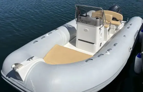 Dinghy Rent: Capelli Tempest 550 RIB
