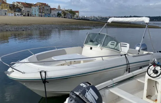 Jeanneau Cap Camarat 625 -Day Rental in Lisbon, with or without Skipper