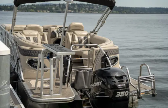 25ft Barletta Pontoon with Diving Board on Lake Washington