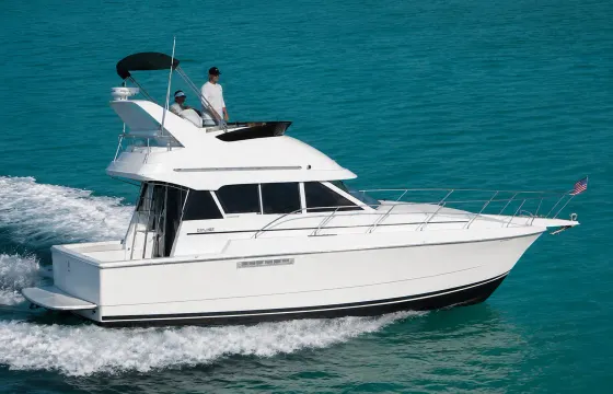 36' Flybridge Yacht in Downtown Toronto