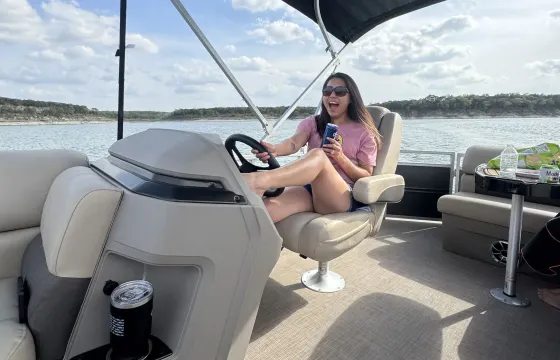 2024 Sun-tracker 20 DLX 10 passenger Luxury Pontoon