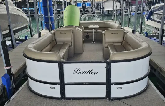 Lake Travis 24ft Bentley Pontoon Rental