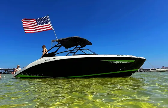 Yamaha AR250 with 12 wetsound speakers!! Cruising and Crab Island