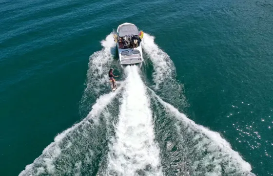 20' Moomba Wakeboat for Epic Boat Day with Captain