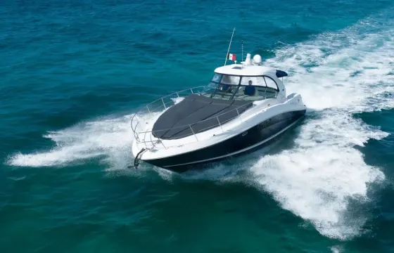 Playa del Carmen Sea Ray 40ft Yacht Experience for 10 Guests