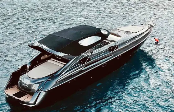 41ft Cranchi Luxury Yacht in Mikonos, Greece