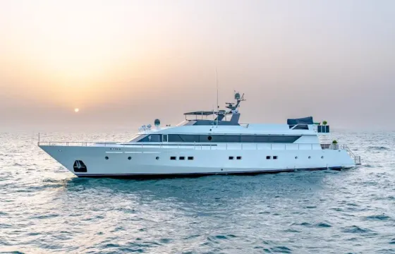 Gulf Craft Luxury Yacht for Party and Business Trip in Dubai,UAE