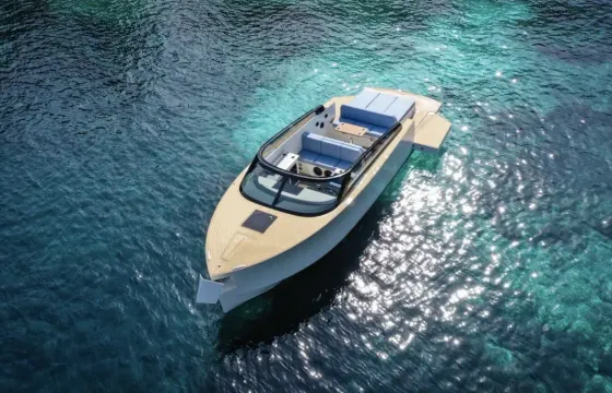 New Mini Yacht, Wings Opening 32ft Long